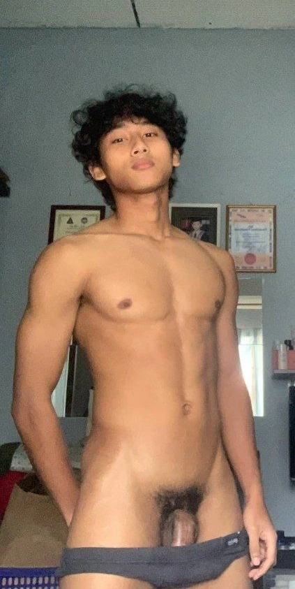 LEAK-CURLY-BOY-2025