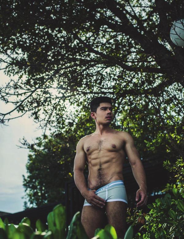 1000miles-Magazine--Vol.1---Nick-Ittipat