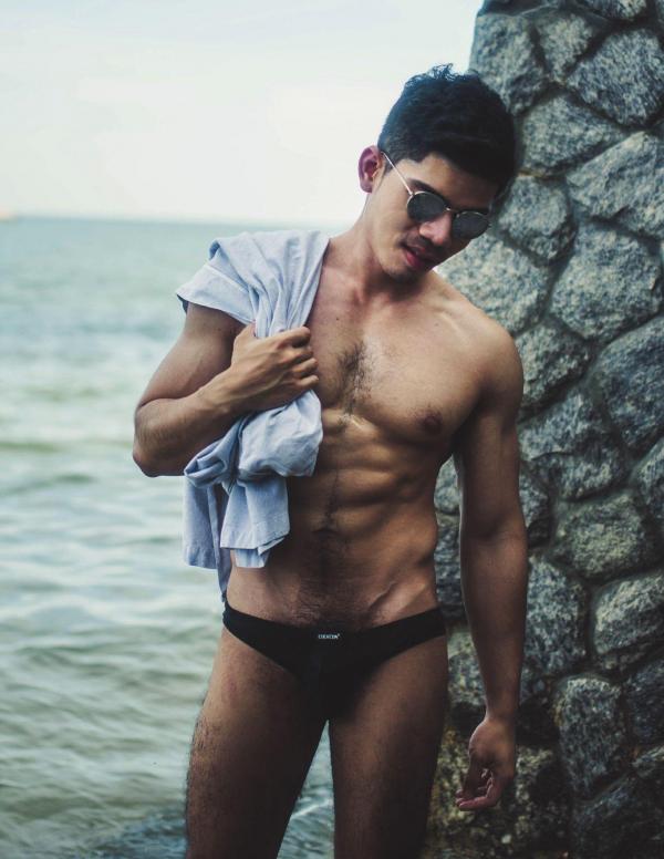 1000miles-Magazine--Vol.1---Nick-Ittipat