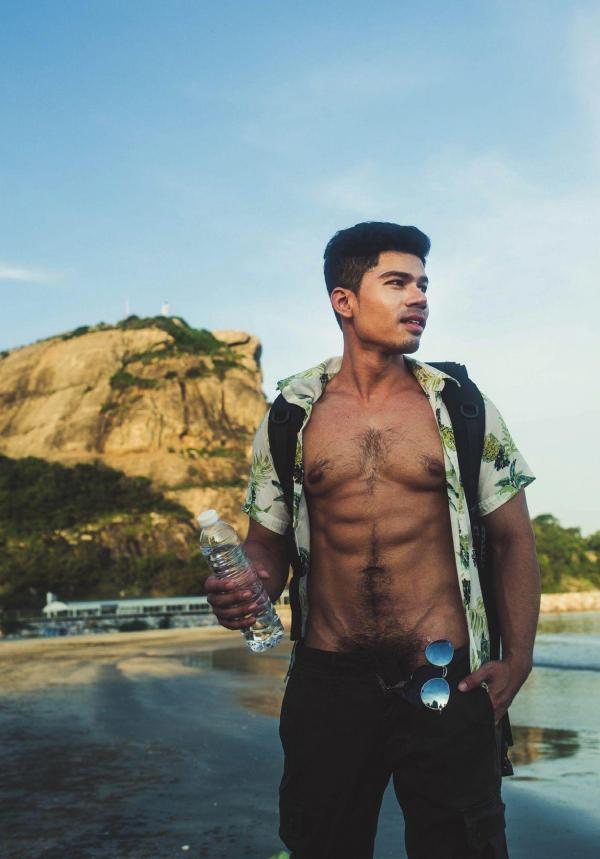 1000miles-Magazine--Vol.1---Nick-Ittipat