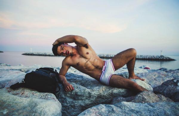 1000miles-Magazine--Vol.1---Nick-Ittipat