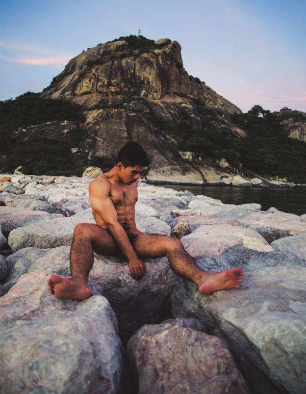 1000miles-Magazine--Vol.1---Nick-Ittipat