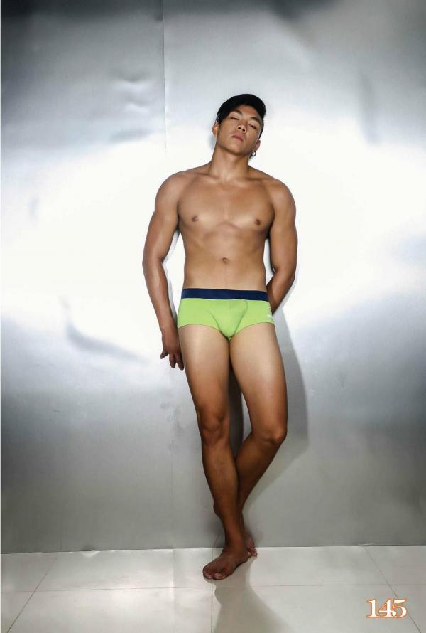 @MAN-08--Taiwan’s-Strong-Man