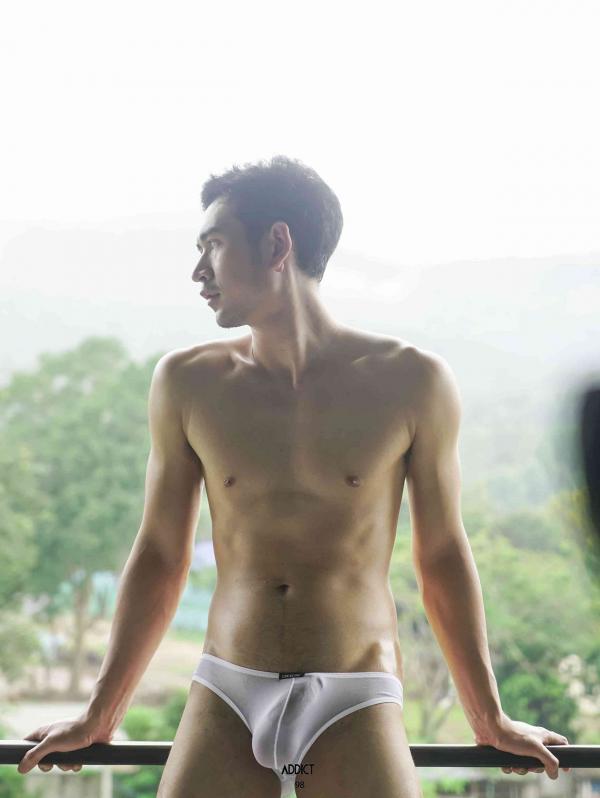 ADDICT-06---Arm-146-Pics--BtS