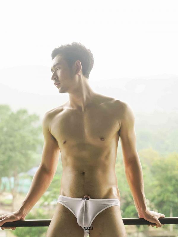 ADDICT-06---Arm-146-Pics--BtS