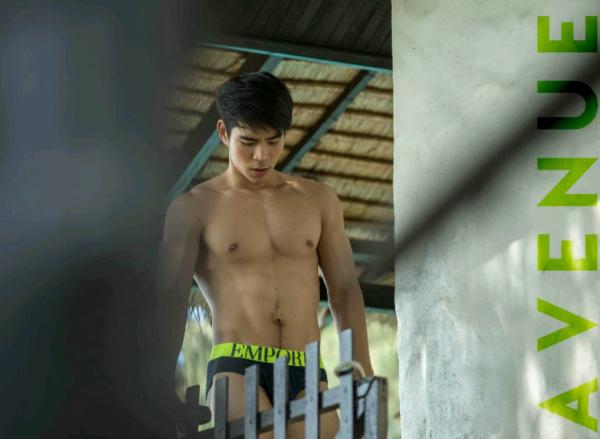 AVENUE-02--Earl-Nontapak