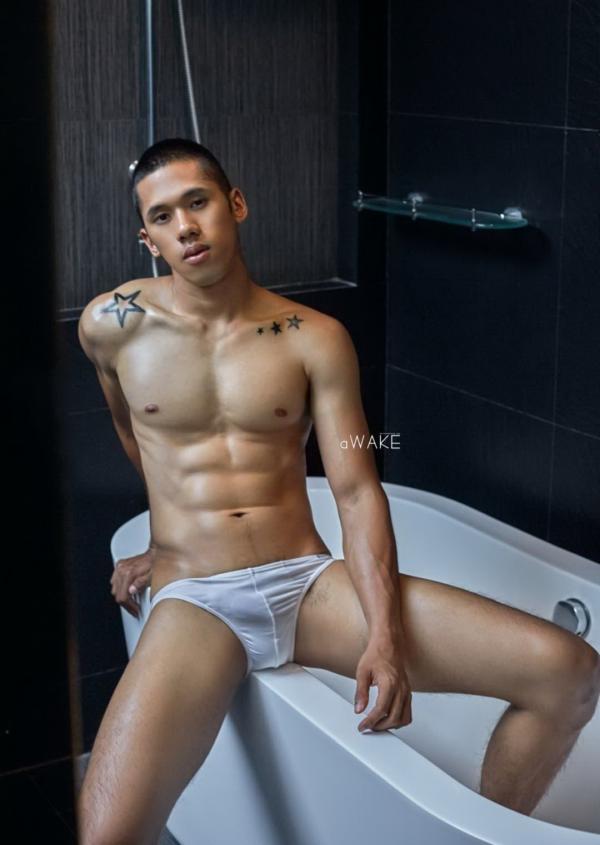 AWAKE-Issue-06--GUIDE