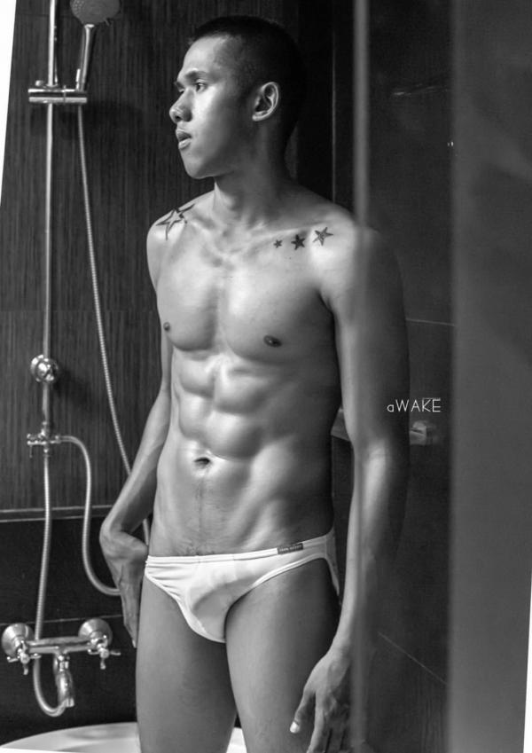 AWAKE-Issue-06--GUIDE