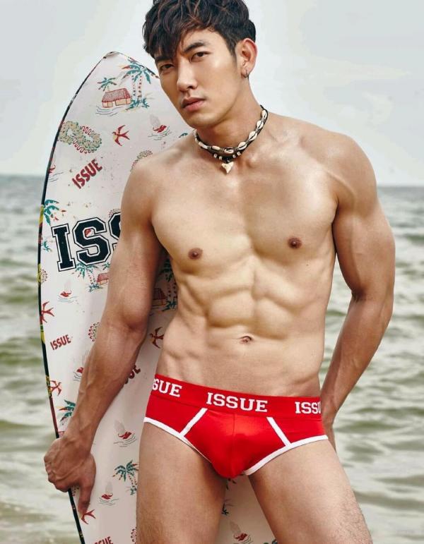 AWESOME--Issue-3---Cartoon