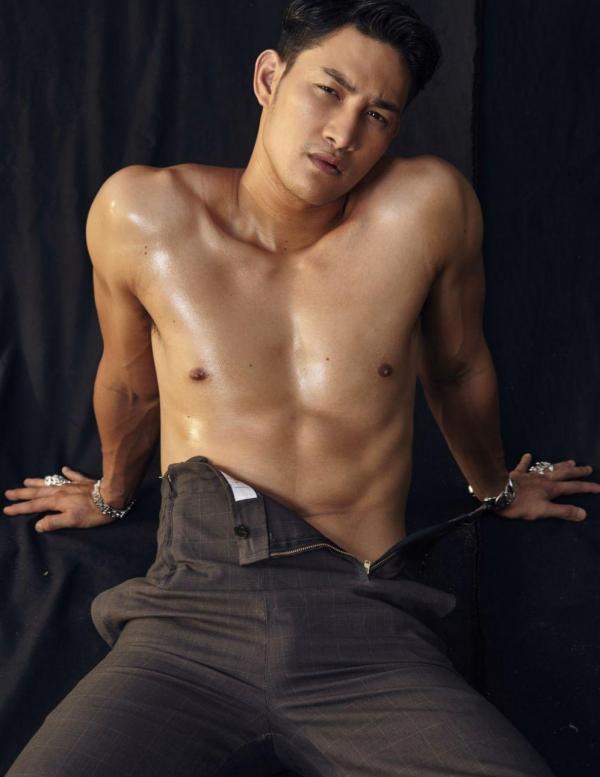 AWESOME-MEN-1---BANK-BUSA