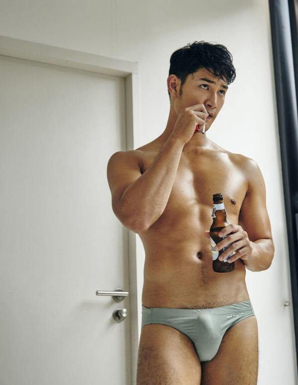 AWESOME-MEN-1---BANK-BUSA