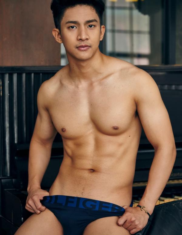 AWESOME-MEN-2---Gun-Nakarin