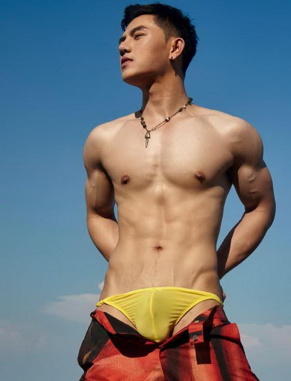 AWESOME-MEN-6--BoN-NalueMit