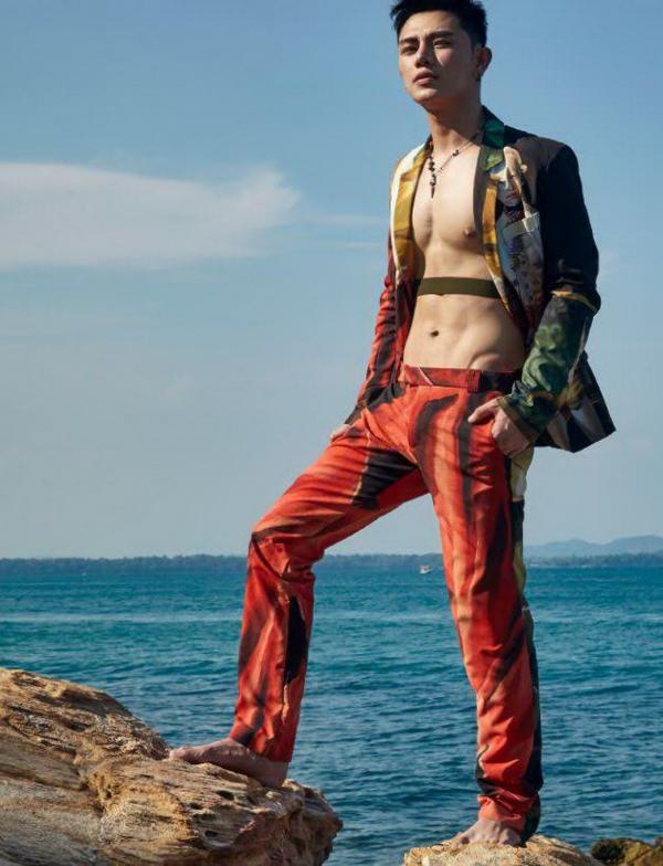 AWESOME-MEN-6--BoN-NalueMit