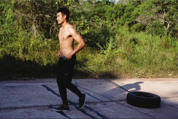 Alexis-08--Copter-Boxing-Man