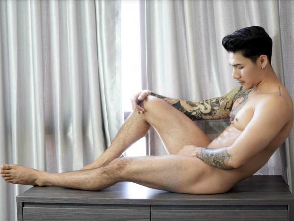 Alexis-09--Knot-Exclusive