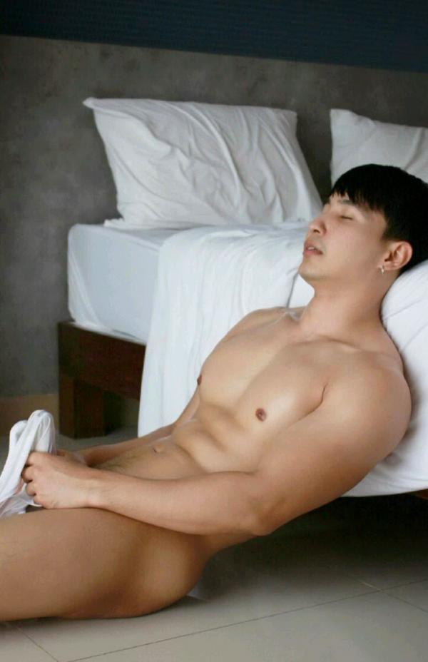 Allure-magazine-01---TAE-chira