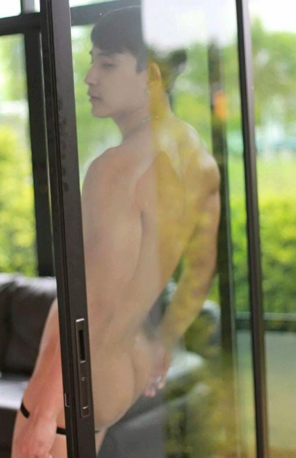 Allure-magazine-01---TAE-chira