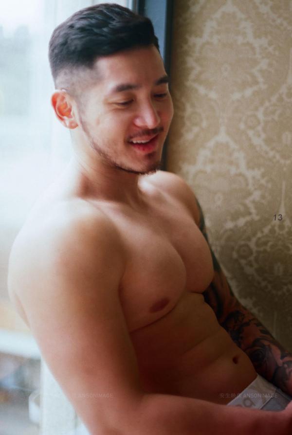 At-Men-No.04-–-Liang