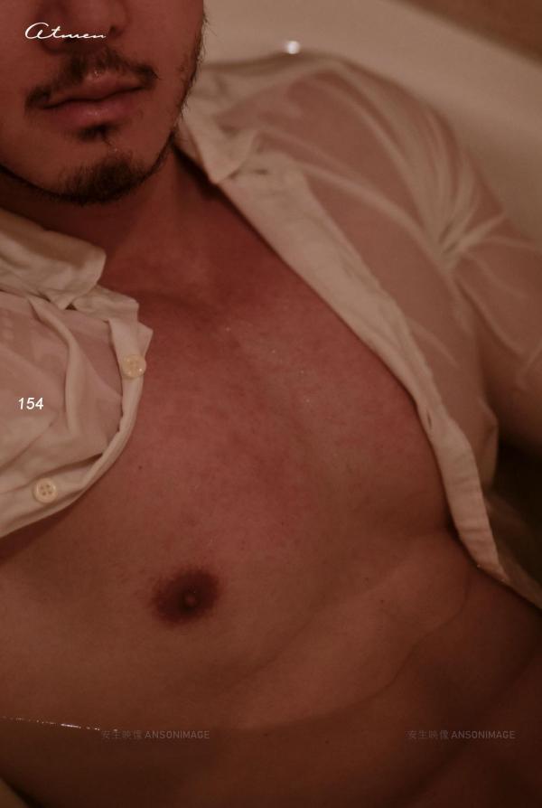 At-Men-No.04-–-Liang