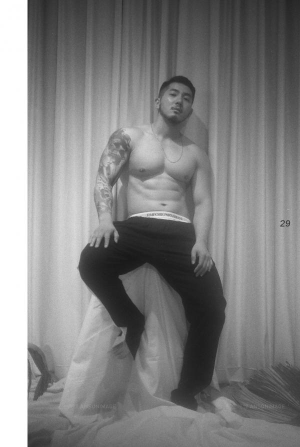 At-Men-No.04-–-Liang