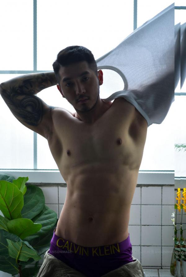 At-Men-No.04-–-Liang