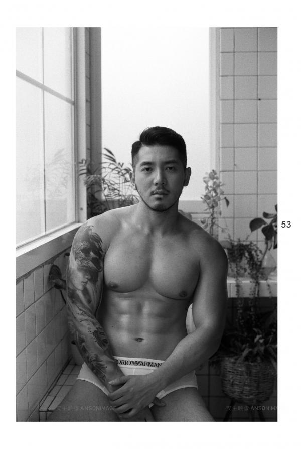 At-Men-No.04-–-Liang