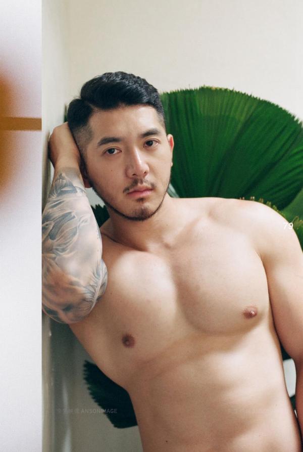 At-Men-No.04-–-Liang