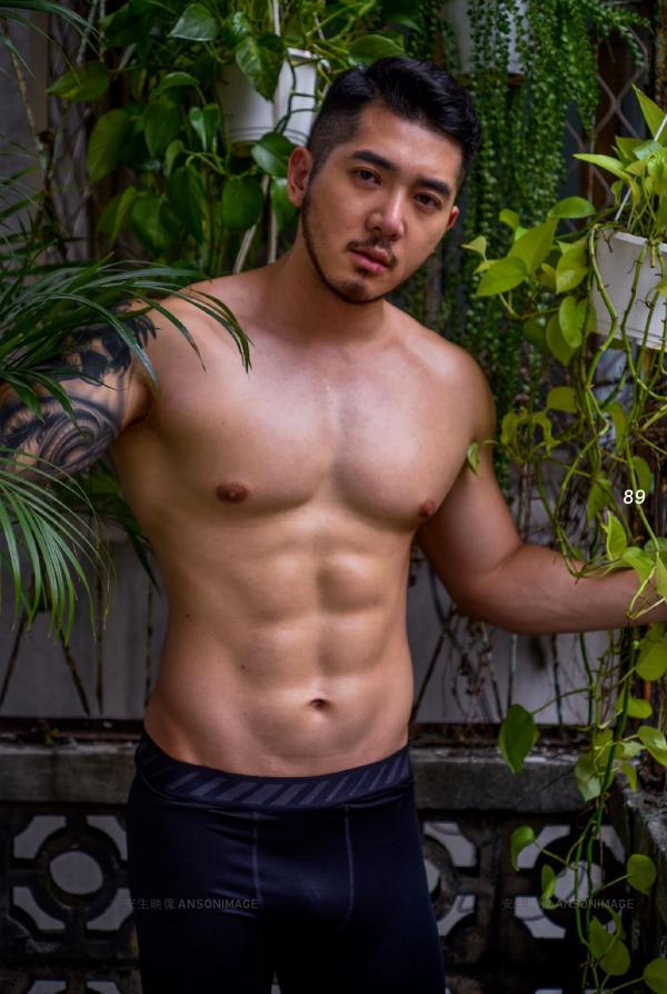 At-Men-No.04-–-Liang