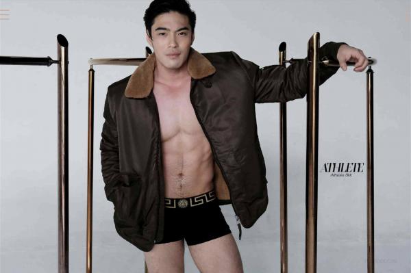 Athlete-Bkk-Vol.01-–-Krit-Takoyakrit-EbookVideo