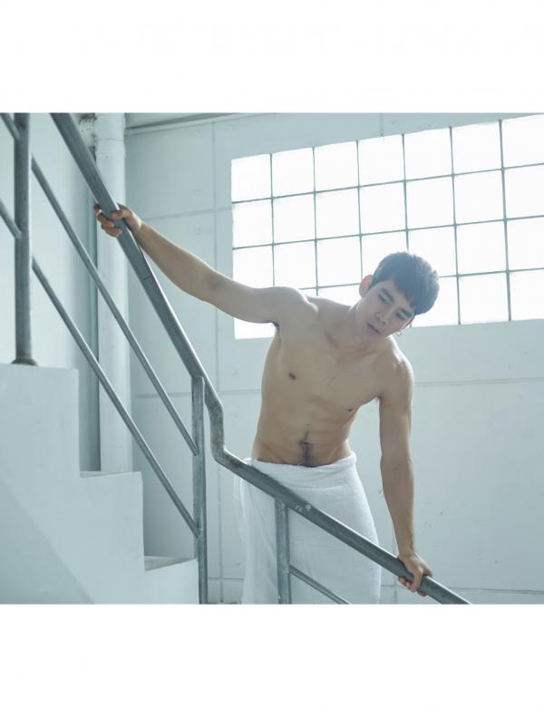 Aurora-10--Earl-Nontapak