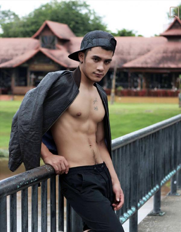 BOYZ-01--Theerat-Oua--EbookVideo-