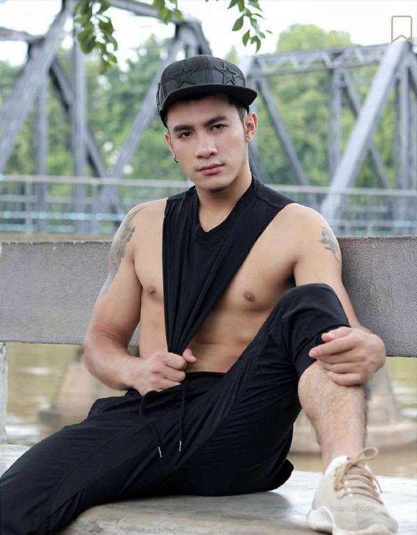 BOYZ-01--Theerat-Oua--EbookVideo-