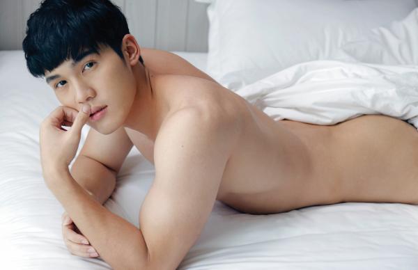 Back-03--Boss-24-Hours-125-Pics--BtS