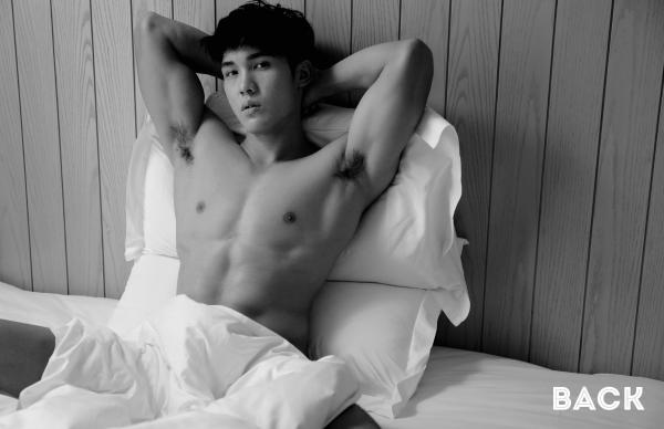 Back-03--Boss-24-Hours-125-Pics--BtS