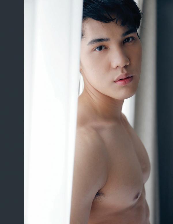 Back-03--Boss-24-Hours-125-Pics--BtS