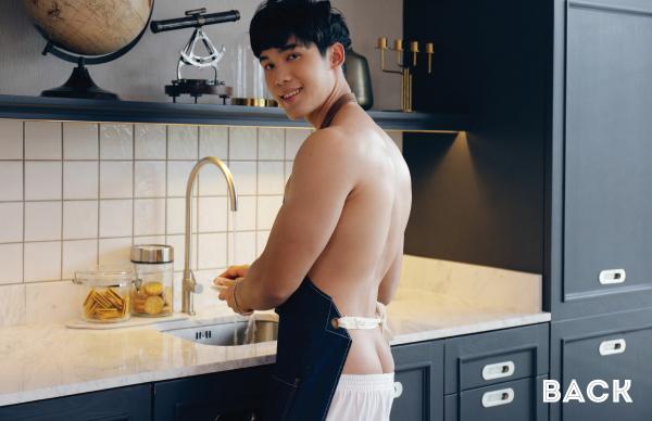 Back-03--Boss-24-Hours-125-Pics--BtS