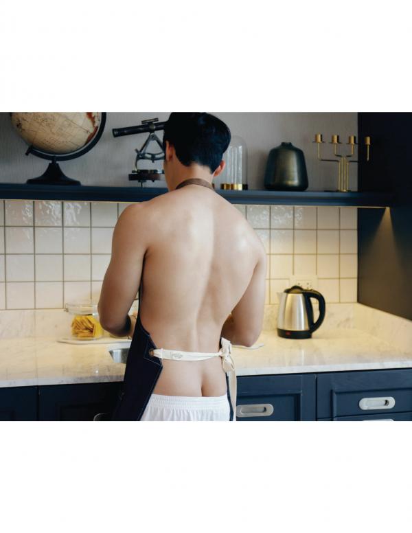 Back-03--Boss-24-Hours-125-Pics--BtS