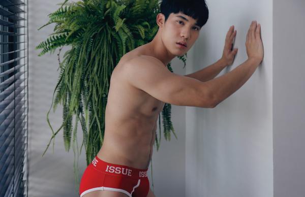 Back-03--Boss-24-Hours-125-Pics--BtS