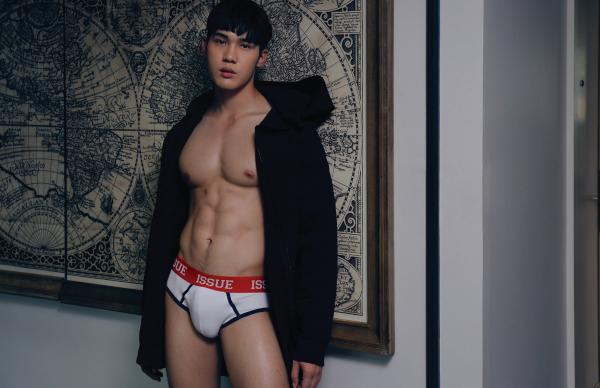 Back-03--Boss-24-Hours-125-Pics--BtS