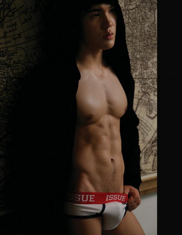 Back-03--Boss-24-Hours-125-Pics--BtS