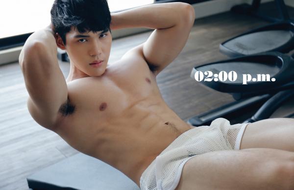 Back-03--Boss-24-Hours-125-Pics--BtS