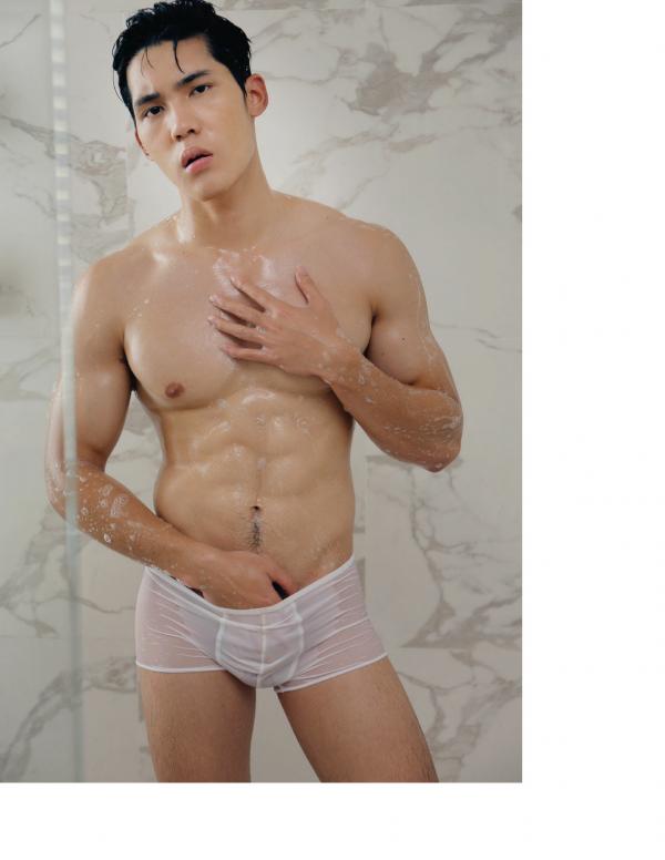 Back-03--Boss-24-Hours-125-Pics--BtS