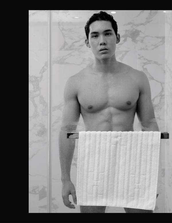 Back-03--Boss-24-Hours-125-Pics--BtS