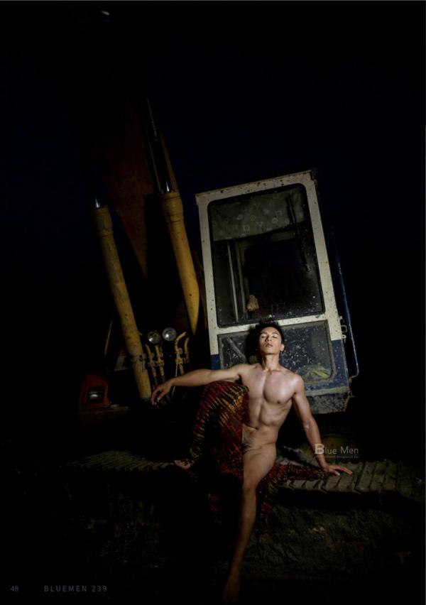 Blue-Men-No.239-EbookVideo