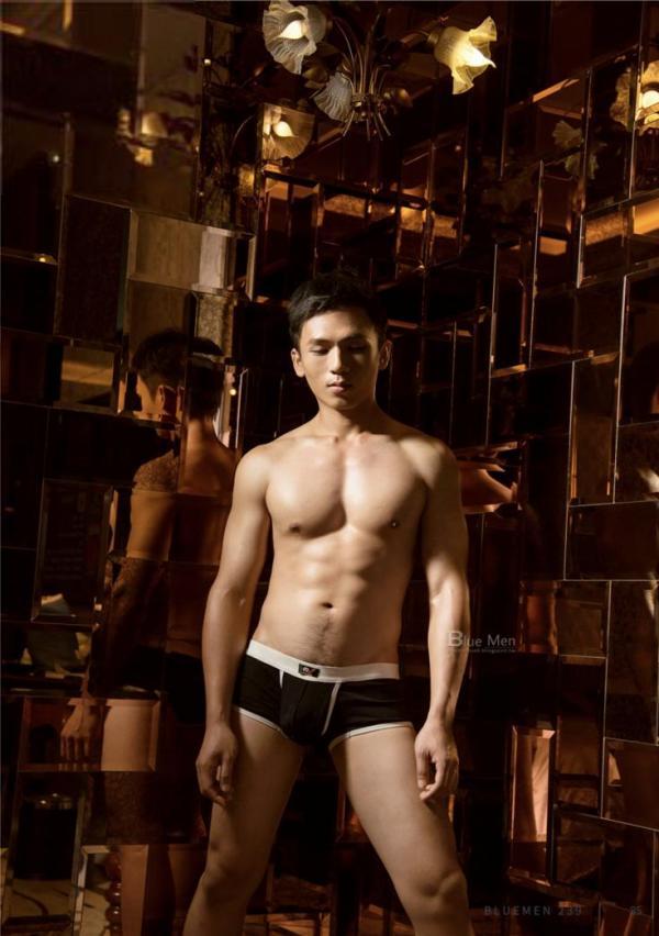 Blue-Men-No.239-EbookVideo