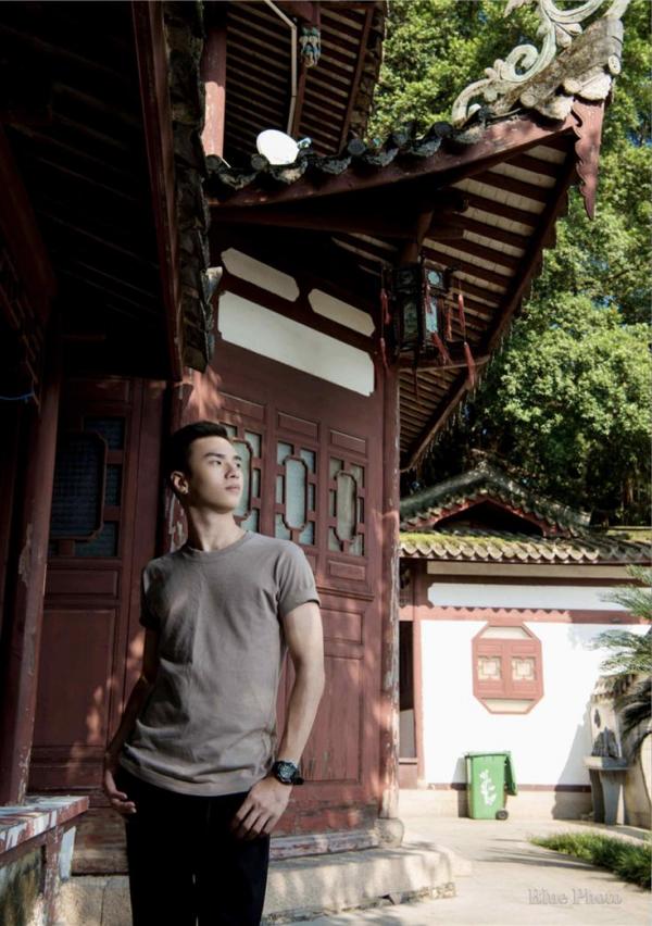 Blue-Photo-No.105-–-Allen-EbookVideo