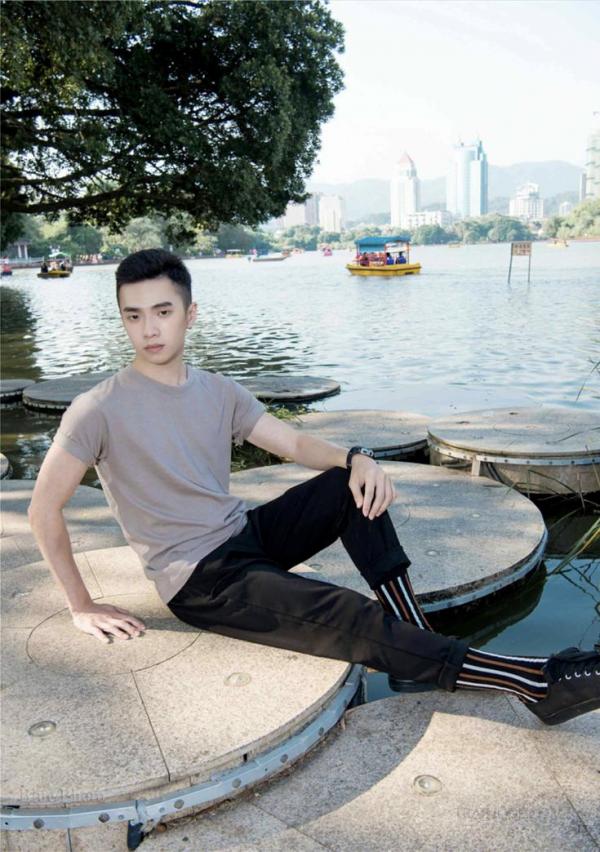 Blue-Photo-No.105-–-Allen-EbookVideo