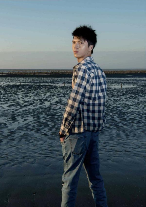 Blue-Photo-No.93-EbookVideo