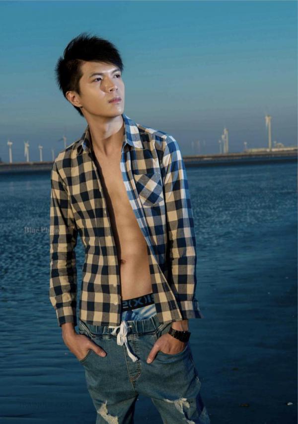 Blue-Photo-No.93-EbookVideo